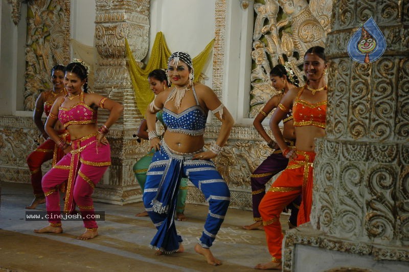 Ramya Sri Spicy Photo Gallery - 23 / 50 photos