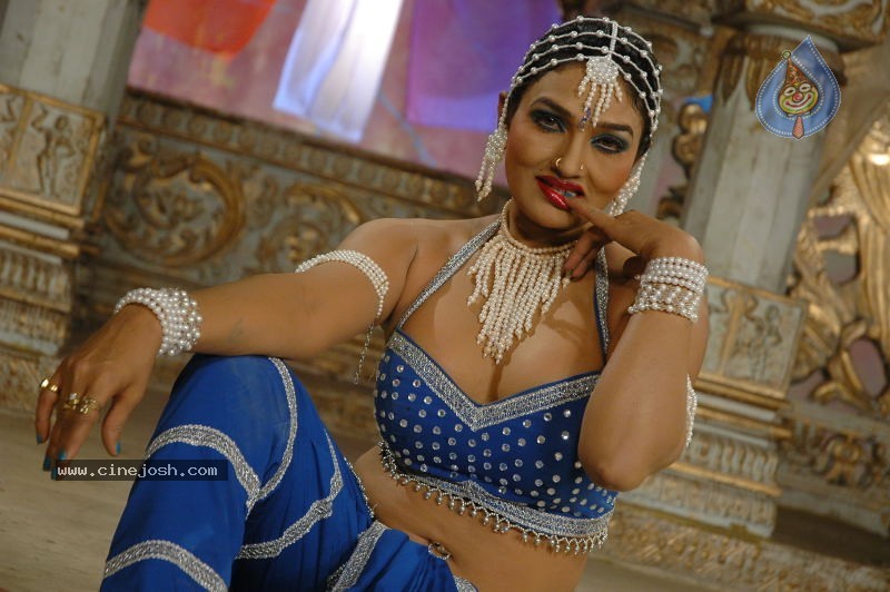Ramya Sri Spicy Photo Gallery - 31 / 50 photos