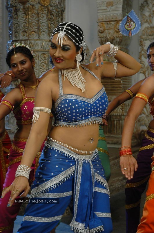 Ramya Sri Spicy Photo Gallery - 32 / 50 photos