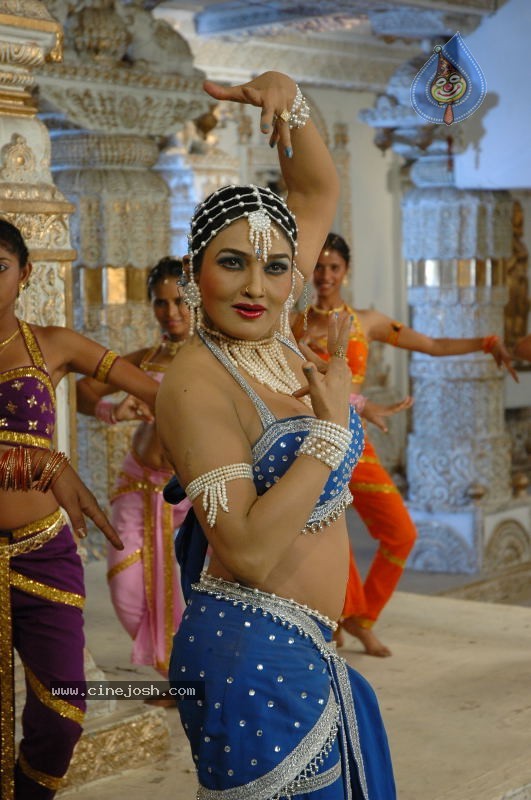 Ramya Sri Spicy Photo Gallery - 37 / 50 photos