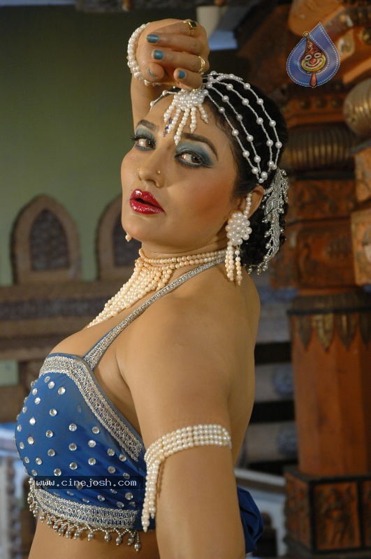 Ramya Sri Spicy Photo Gallery - 43 / 50 photos