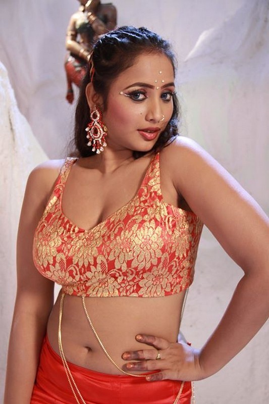 Rani Chatterjee Stills - 6 / 16 photos