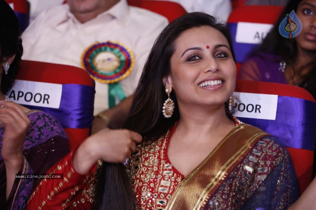 Rani Mukherjee New Gallery - 19 / 38 photos