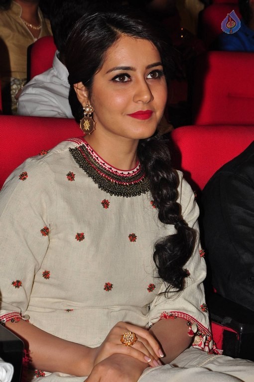 Rashi Khanna at Supreme Audio Launch - 4 / 50 photos