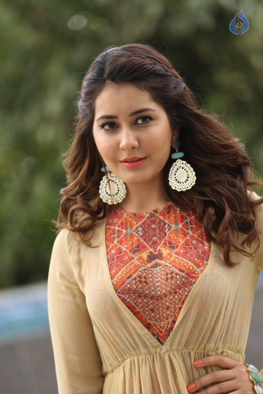 Rashi Khanna Latest Photos - 3 / 63 photos