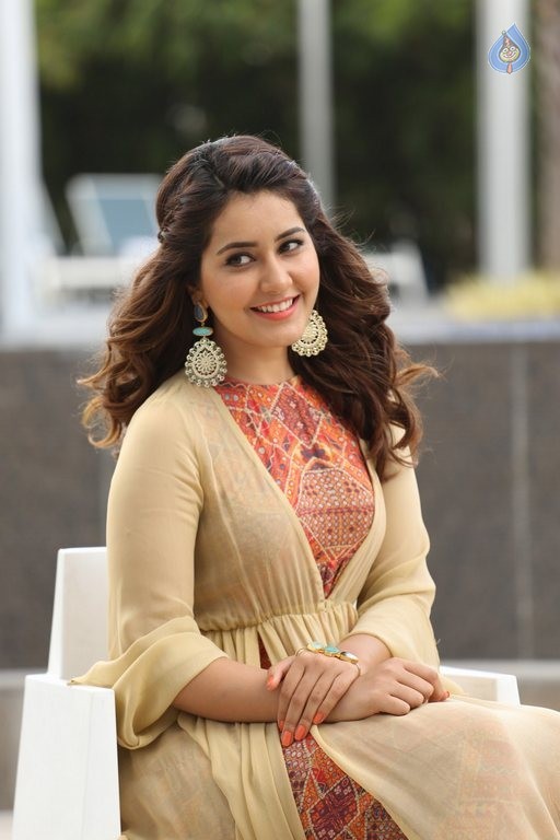 Rashi Khanna Latest Photos - 18 / 63 photos