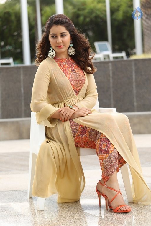 Rashi Khanna Latest Photos - 37 / 63 photos