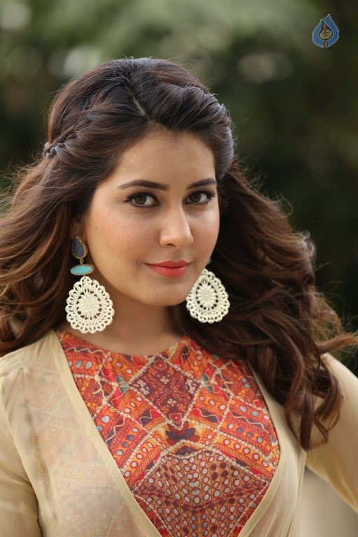 Rashi Khanna Latest Photos - 62 / 63 photos