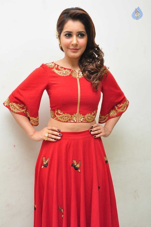 Rashi Khanna New Images - 6 / 41 photos