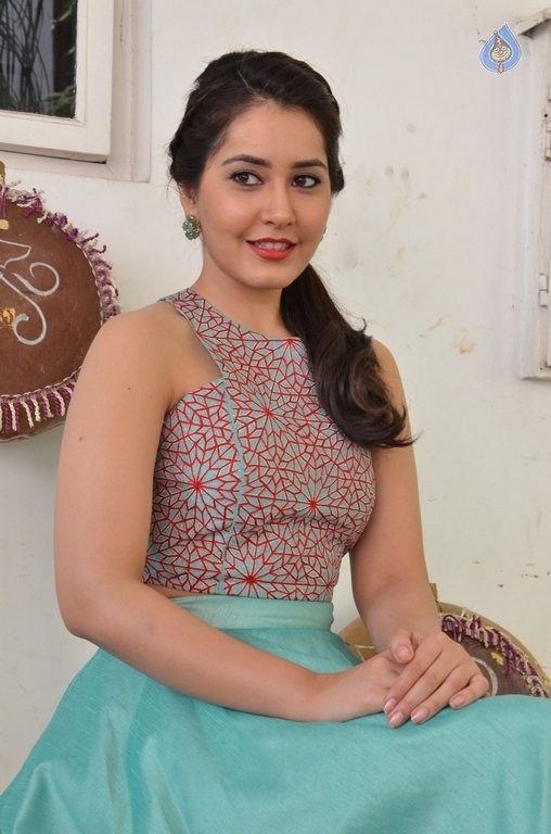 Rashi Khanna New Photos - 24 / 82 photos