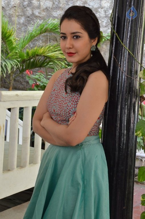 Rashi Khanna New Photos - 27 / 82 photos