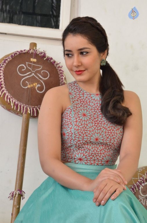 Rashi Khanna New Photos - 36 / 82 photos
