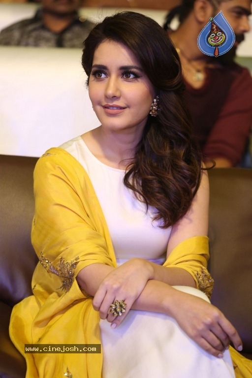 Rashi Khanna New Stills - 1 / 20 photos