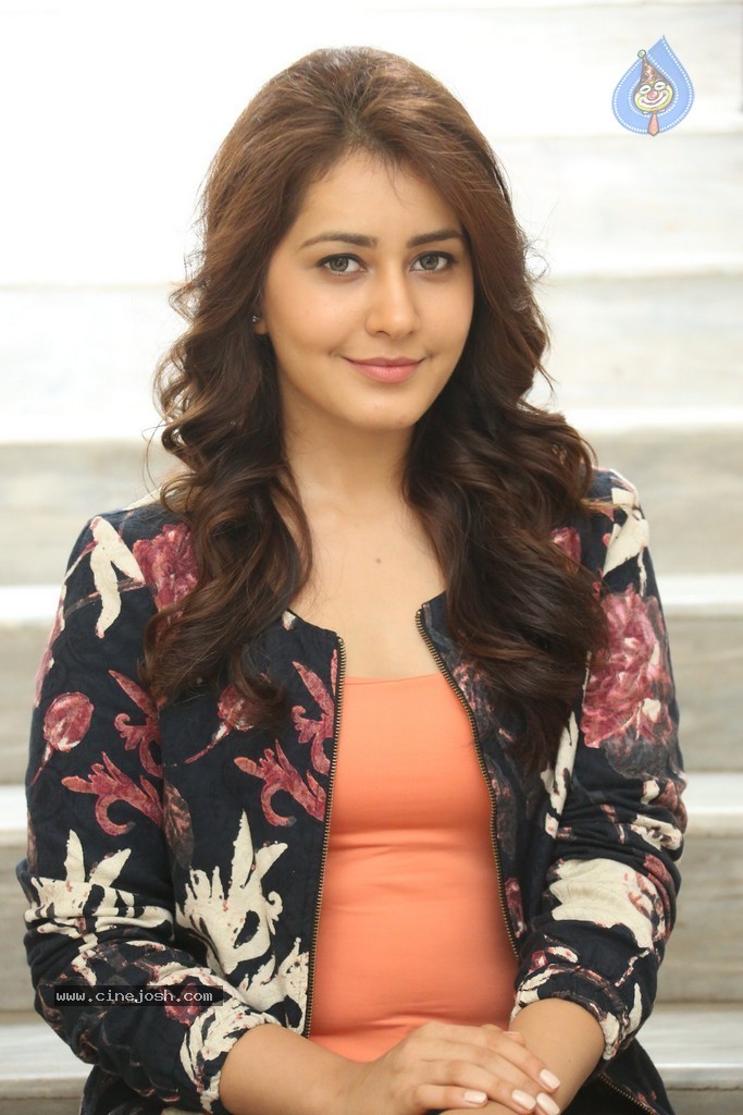 Rashi Khanna New Stills - 40 / 145 photos