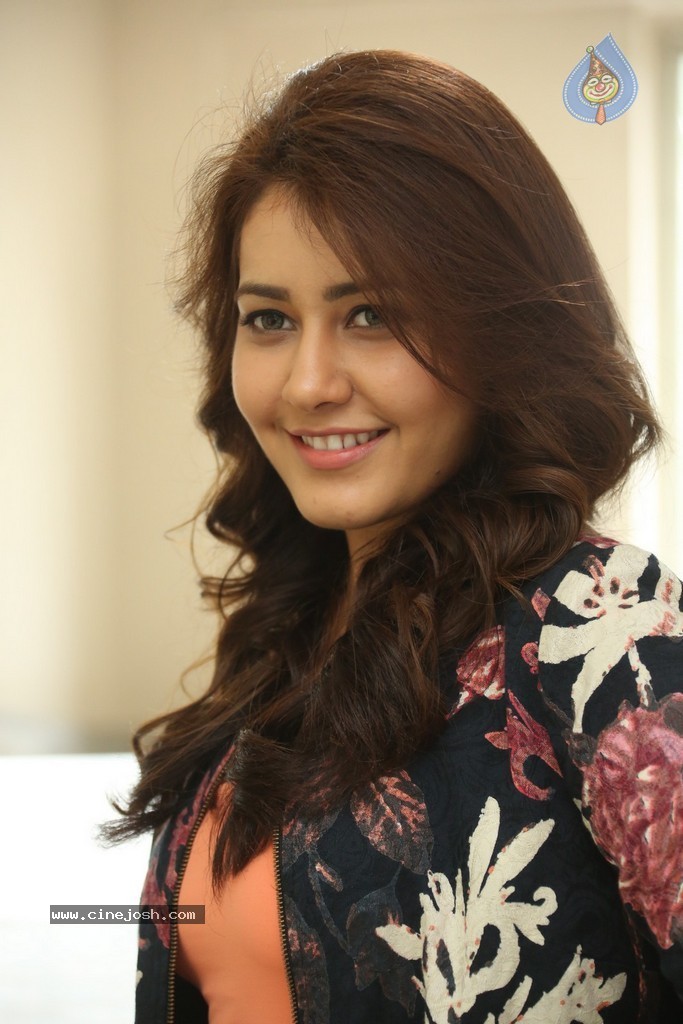 Rashi Khanna New Stills - 63 / 145 photos