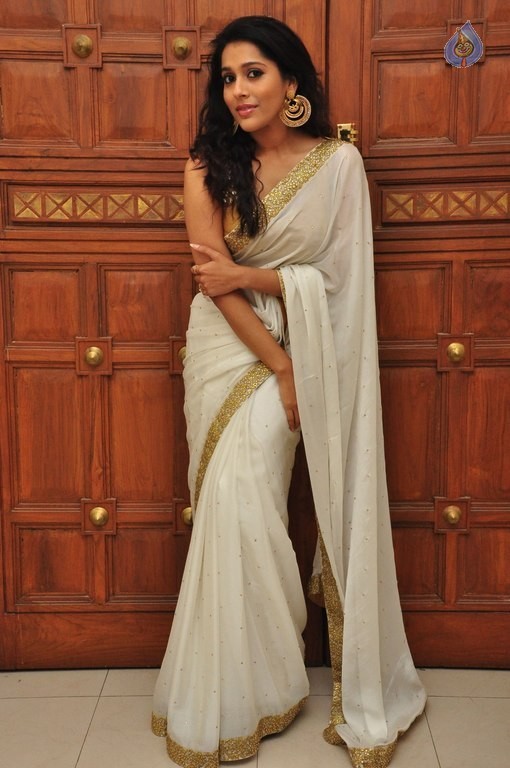 Rashmi Gautam Latest Pics - 5 / 42 photos