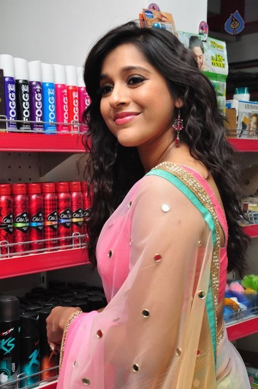Rashmi Gautam New Photos - 1 / 42 photos