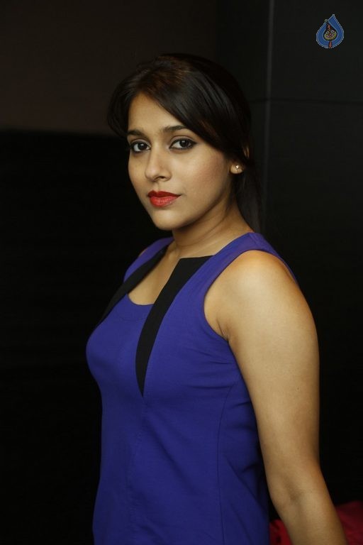 Rashmi Gautam New Photos - 33 / 75 photos