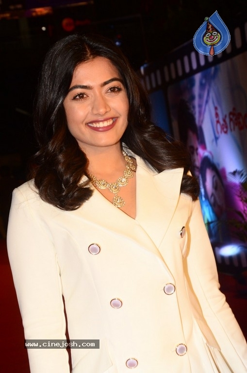 Rashmika Mandanna at Zee Cine Awards 2018 - 8 / 21 photos