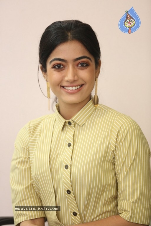 Rashmika Mandanna Pics - 24 / 40 photos