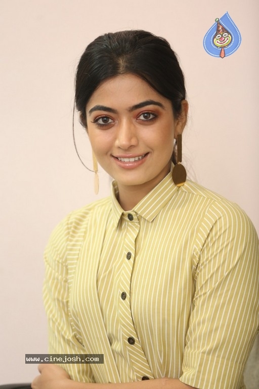 Rashmika Mandanna Pics - 27 / 40 photos