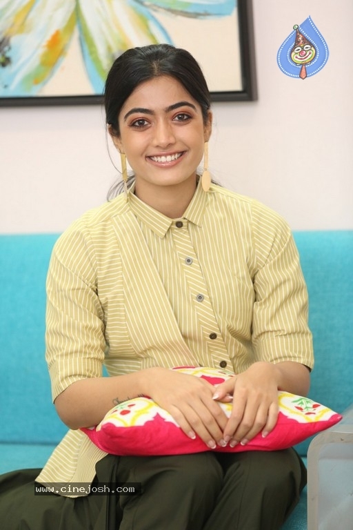 Rashmika Mandanna Pics - 29 / 40 photos