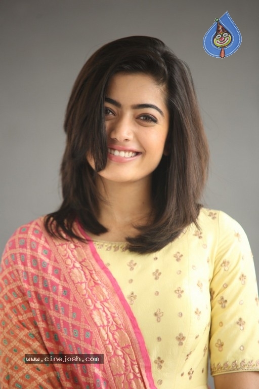 Rashmika Mandanna Pictures - 6 / 41 photos