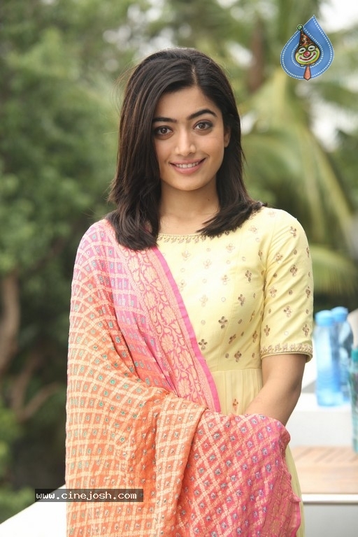 Rashmika Mandanna Pictures - 7 / 41 photos