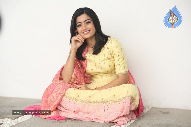 Rashmika Mandanna Pictures - 40 / 41 photos