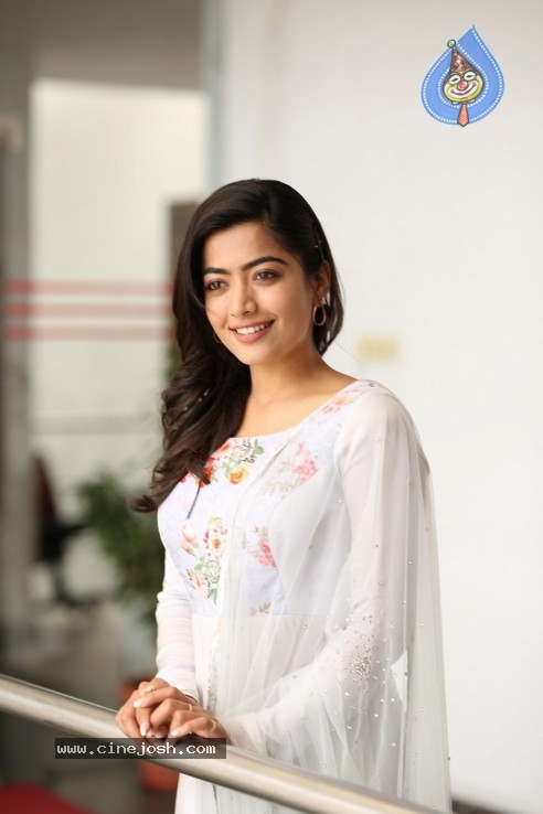 Rashmika Mandanna Stills - 12 / 49 photos