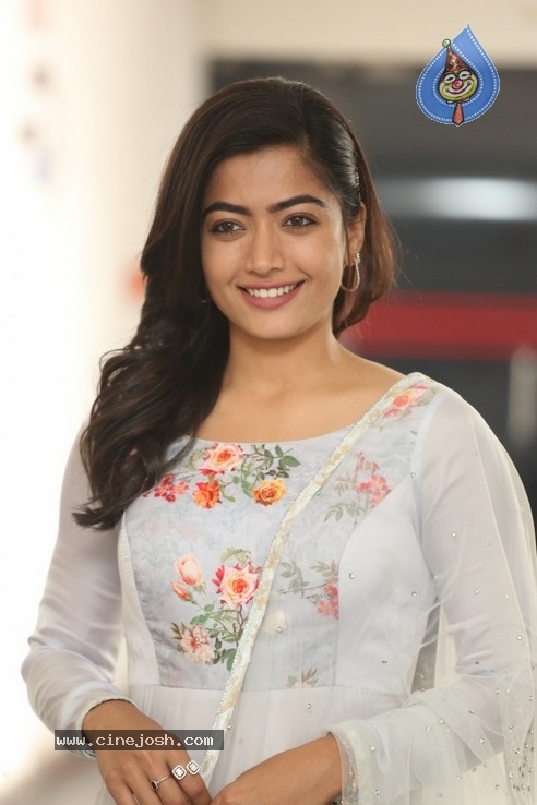 Rashmika Mandanna Stills - 22 / 49 photos