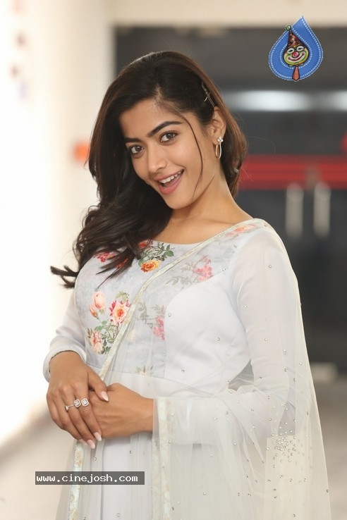 Rashmika Mandanna Stills - 25 / 49 photos