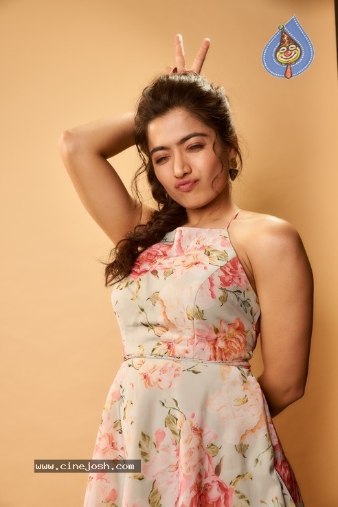 Rashmika Photos - 2 / 23 photos