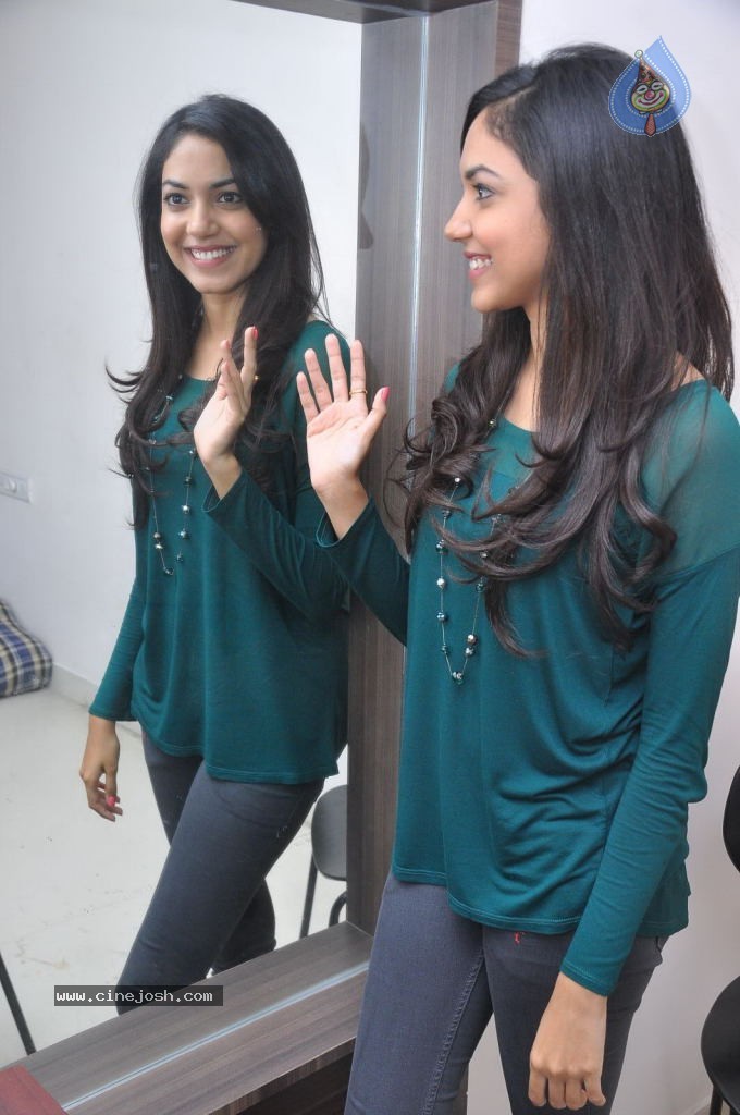 Reetu Varma Latest Pics - 29 / 47 photos