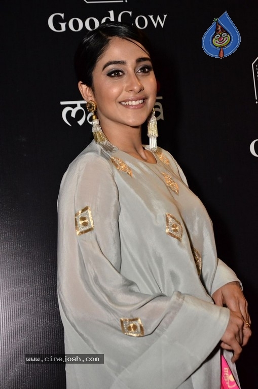 Regina Cassandra Gallery - 63 / 63 photos