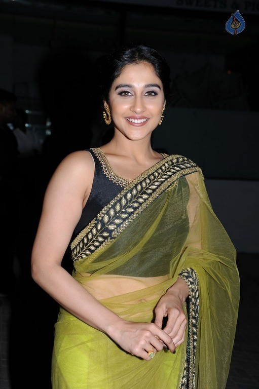 Regina Cassandra Latest Gallery - 27 / 66 photos