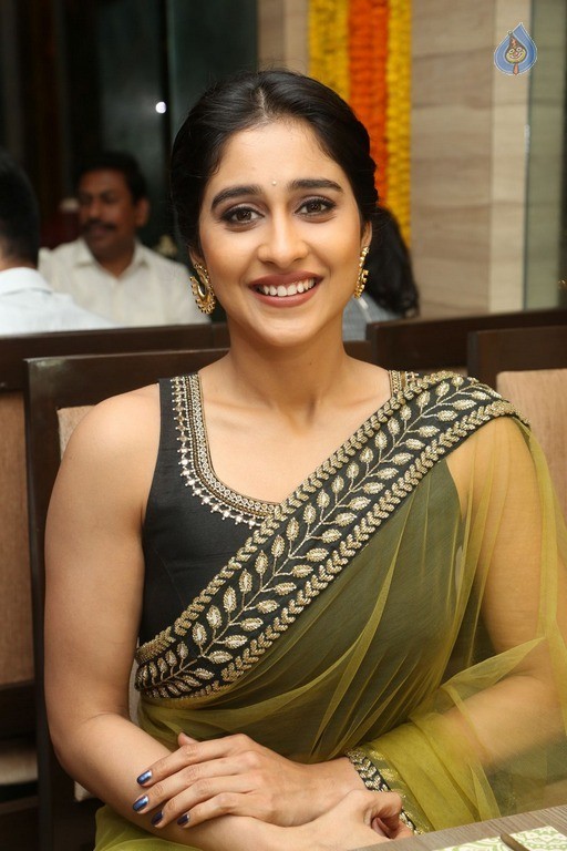 Regina Cassandra Latest Gallery - 39 / 66 photos