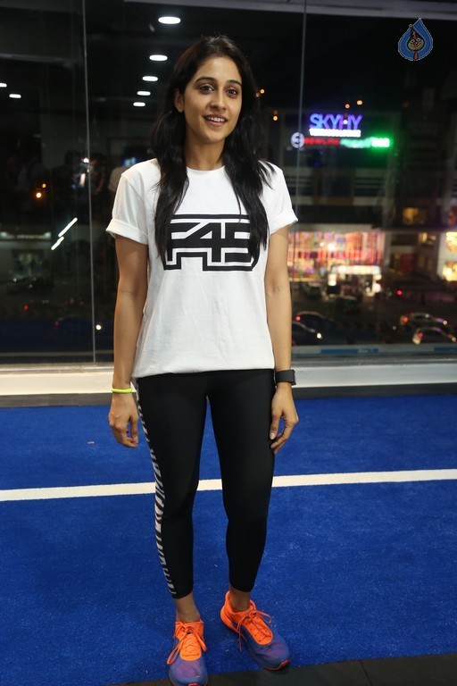 Regina Cassandra New Photos - 20 / 30 photos