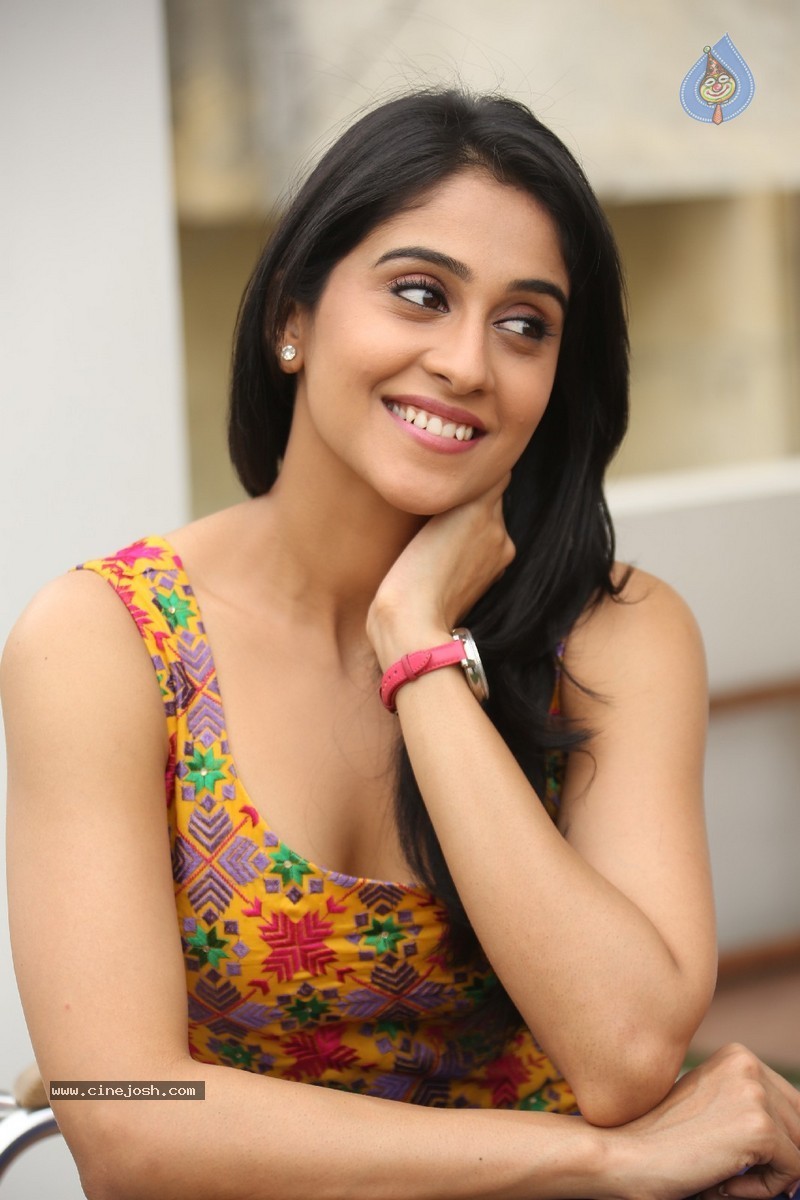 Regina Cassandra New Stills - 104 / 118 photos