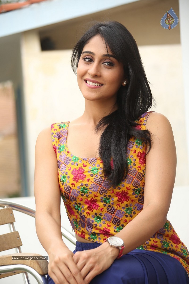 Regina Cassandra New Stills - 113 / 118 photos