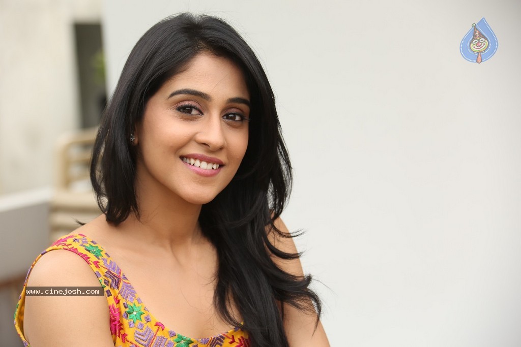 Regina Cassandra New Stills - 118 / 118 photos