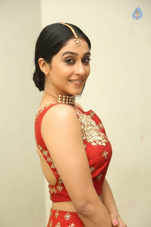 Regina Cassandra Photos - 25 / 41 photos