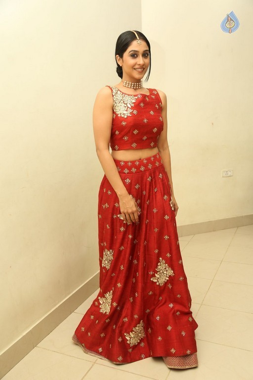 Regina Cassandra Photos - 35 / 41 photos