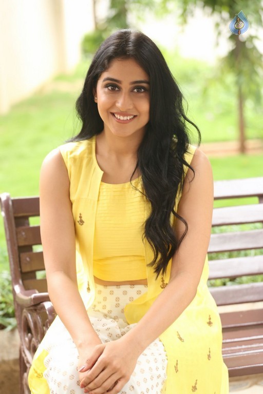 Regina Cassandra Photos - 5 / 61 photos