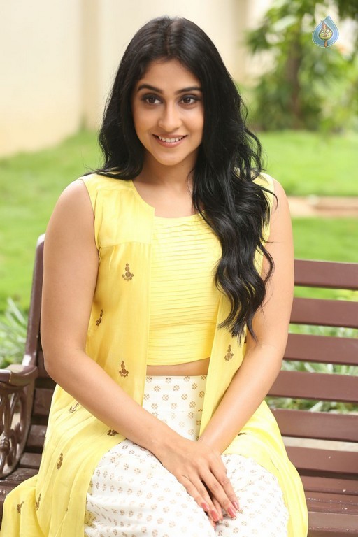 Regina Cassandra Photos - 56 / 61 photos