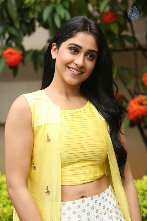 Regina Cassandra Photos - 57 / 61 photos