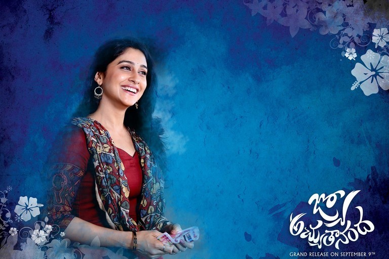 Regina in Jo Achyutananda - 4 / 5 photos