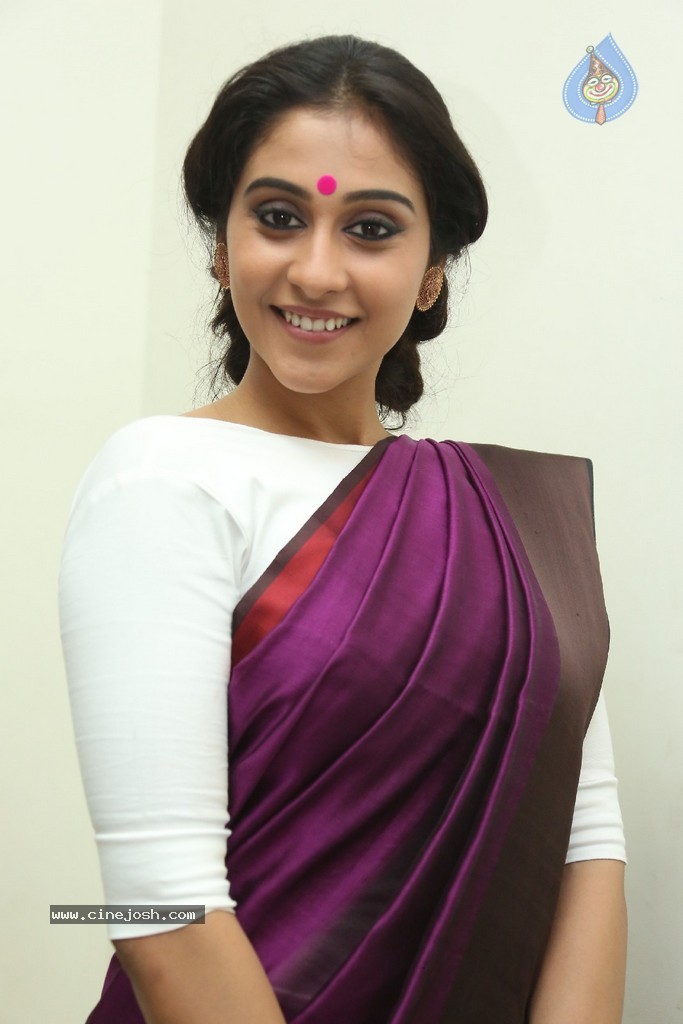 Regina New Photos - 35 / 100 photos