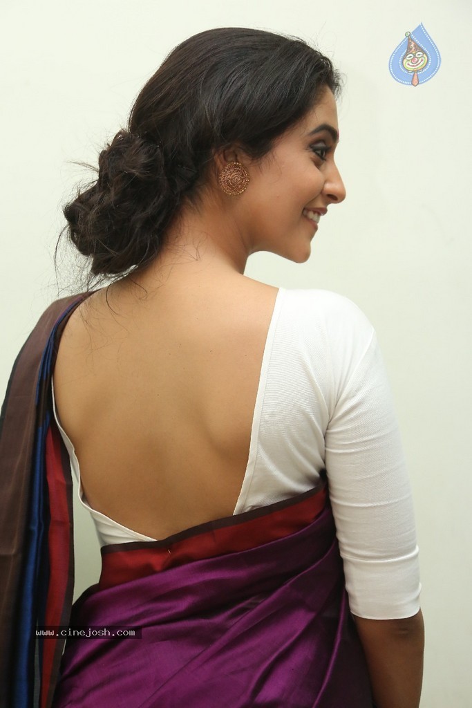 Regina New Photos - 83 / 100 photos