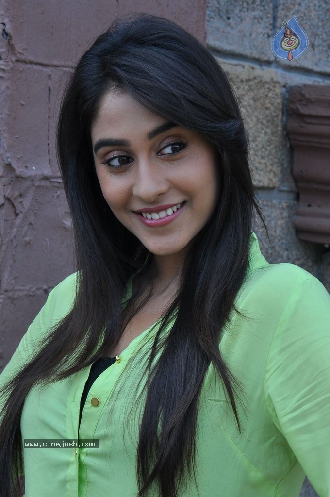 Regina Latest Photos - 4 / 45 photos